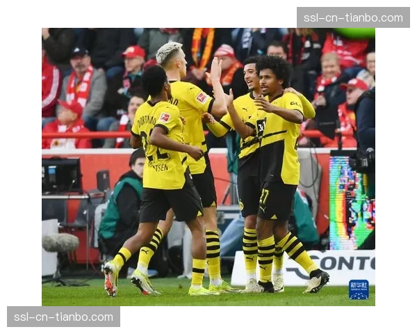 多特蒙德2-2柏林联,补时阶段连入两球戏剧性收场 多特蒙德2-2柏林联,补时阶段连入两球戏剧性收场