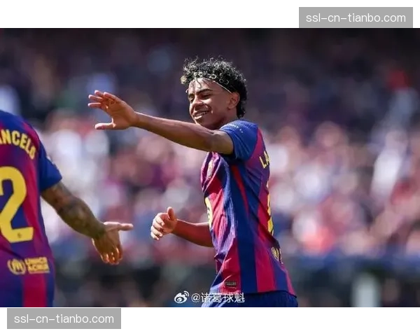 战报:巴萨4-1大胜巴列卡诺,拉菲尼亚两射一传主导比赛 战报:巴萨4-1大胜巴列卡诺,拉菲尼亚两射一传主导比赛